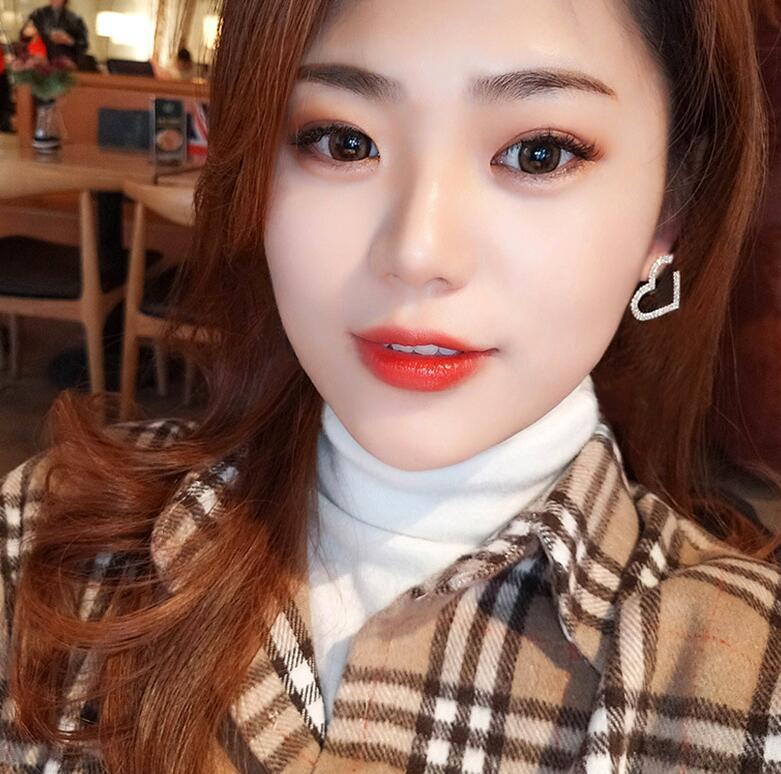 Diamond love earrings