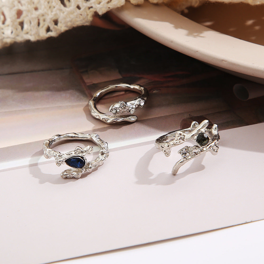 teardrop shaped ring diamond ring
