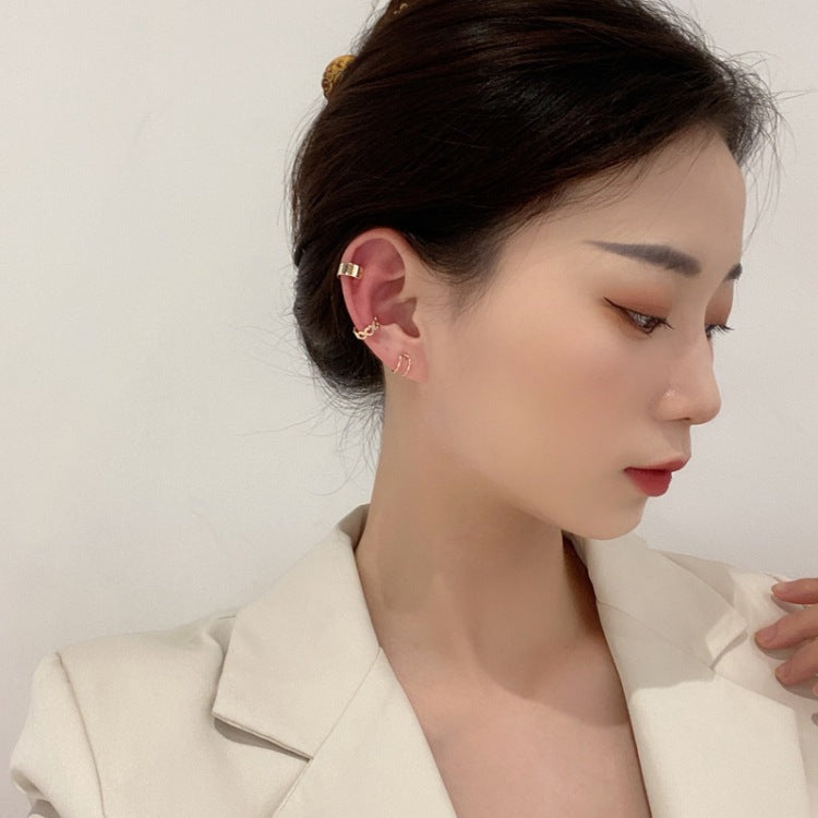 The new piercing-free ear clip set of three