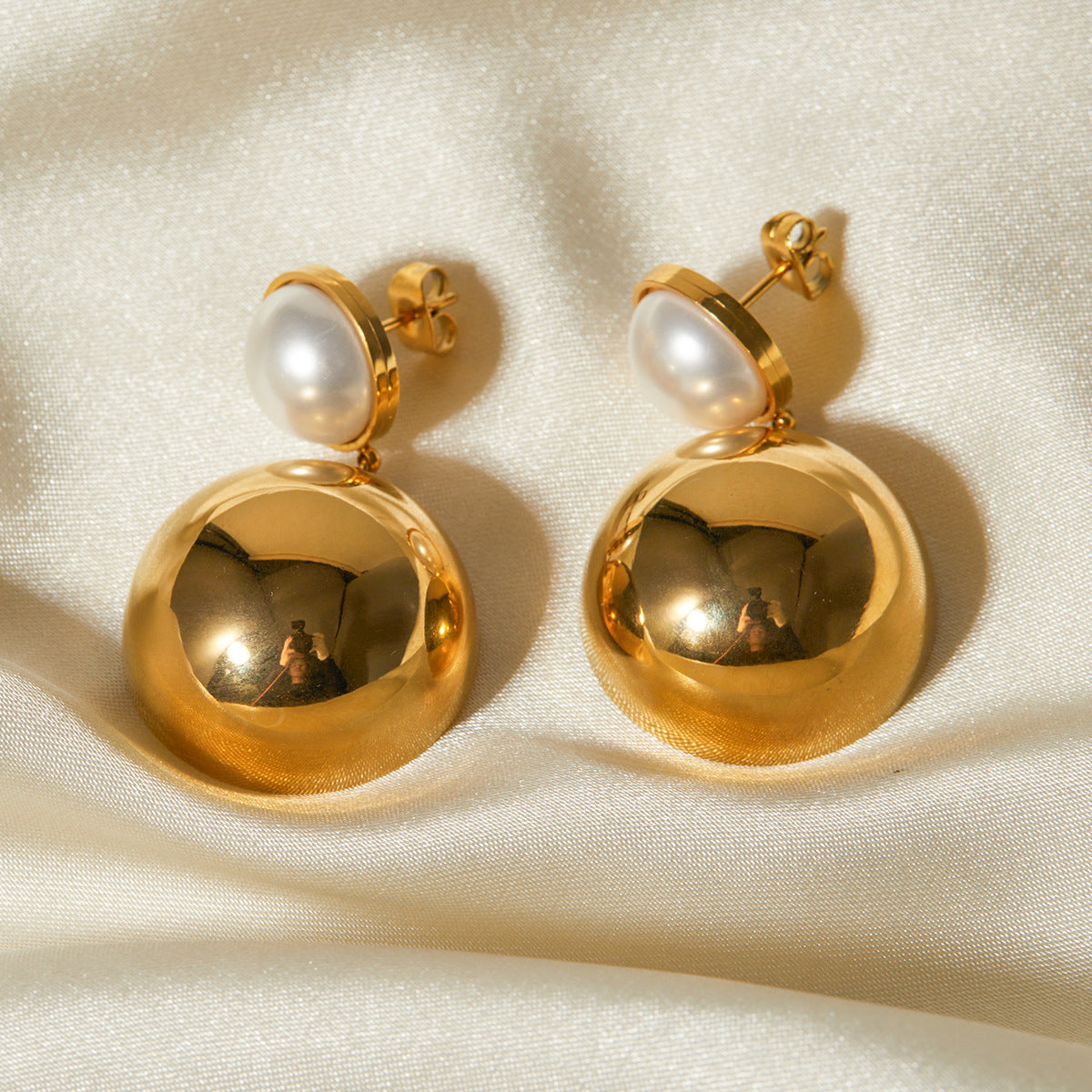 Pearl hemisphere pendant earrings