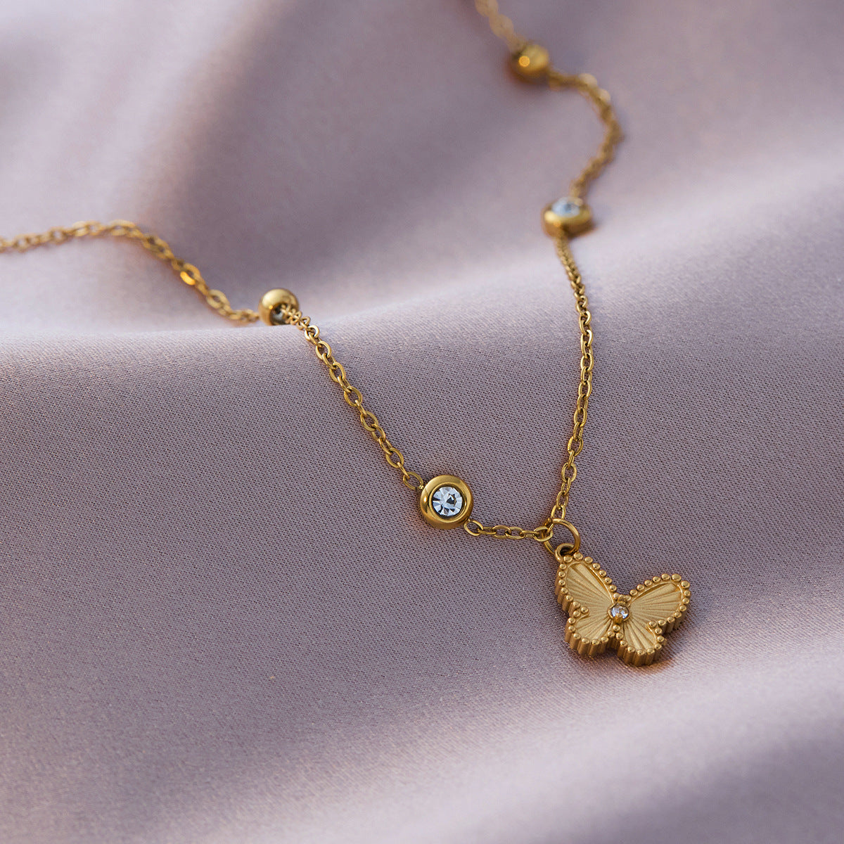 Small red heart titanium steel necklace female ins wind