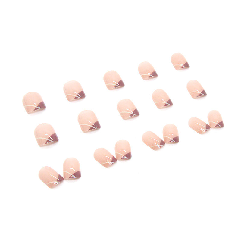 Uñas francesas con triángulos morados
