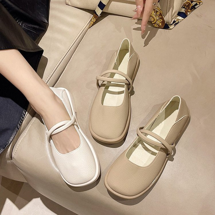 Soft leather mid-heel shoes