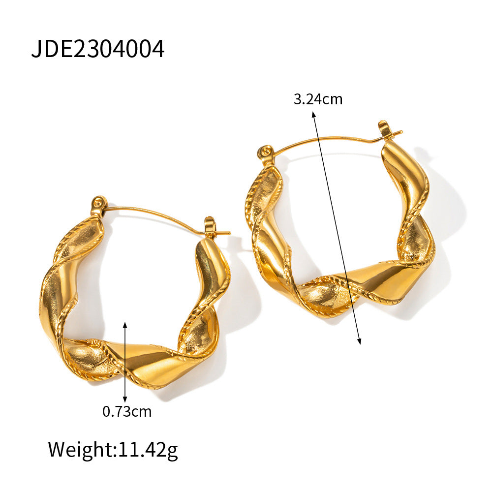 Wave pattern earrings