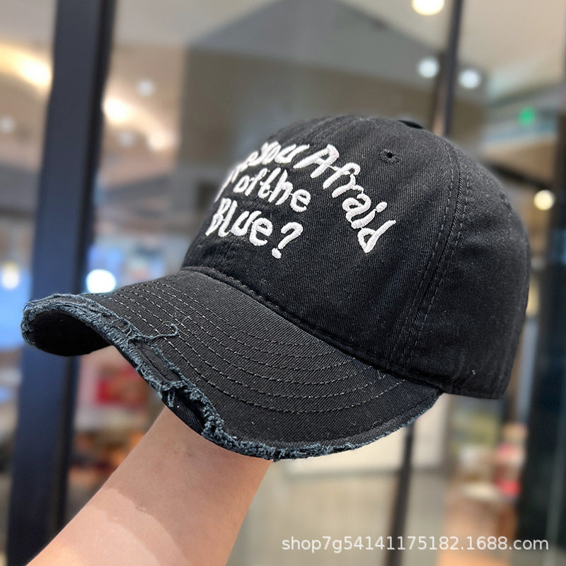 Gorra de béisbol deshilachada vintage
