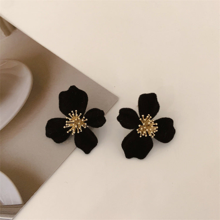 Pendientes de botón con flores color burdeos de primera calidad