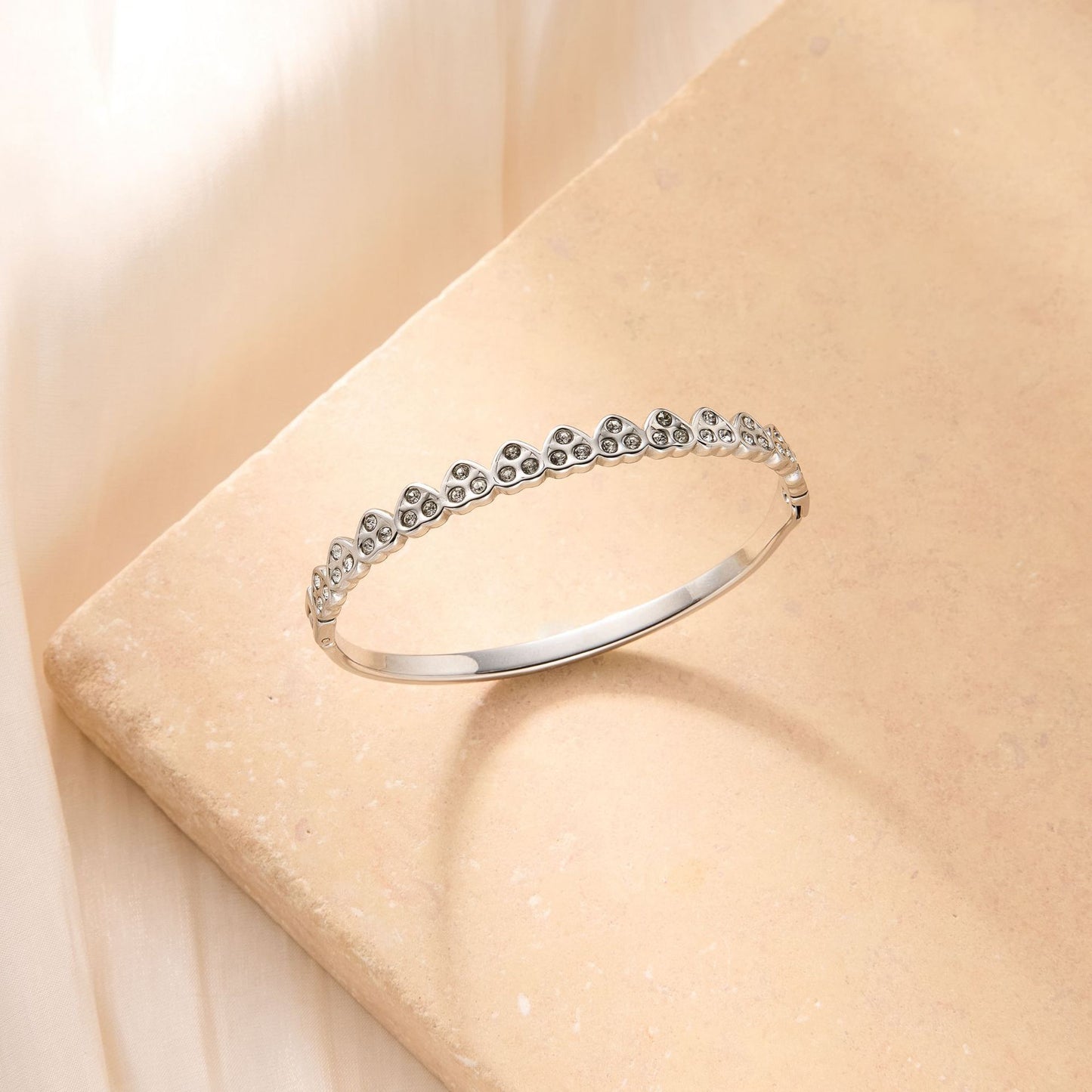 18K Gold Triangle Diamond Bracelet