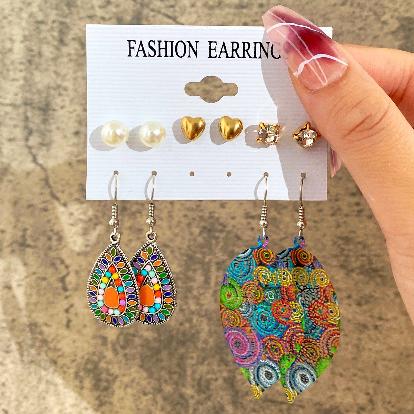 Conjunto de pendientes de cadena con forma de estrella y corazón retro