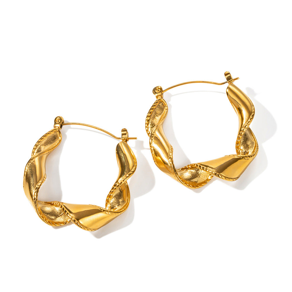 Wave pattern earrings