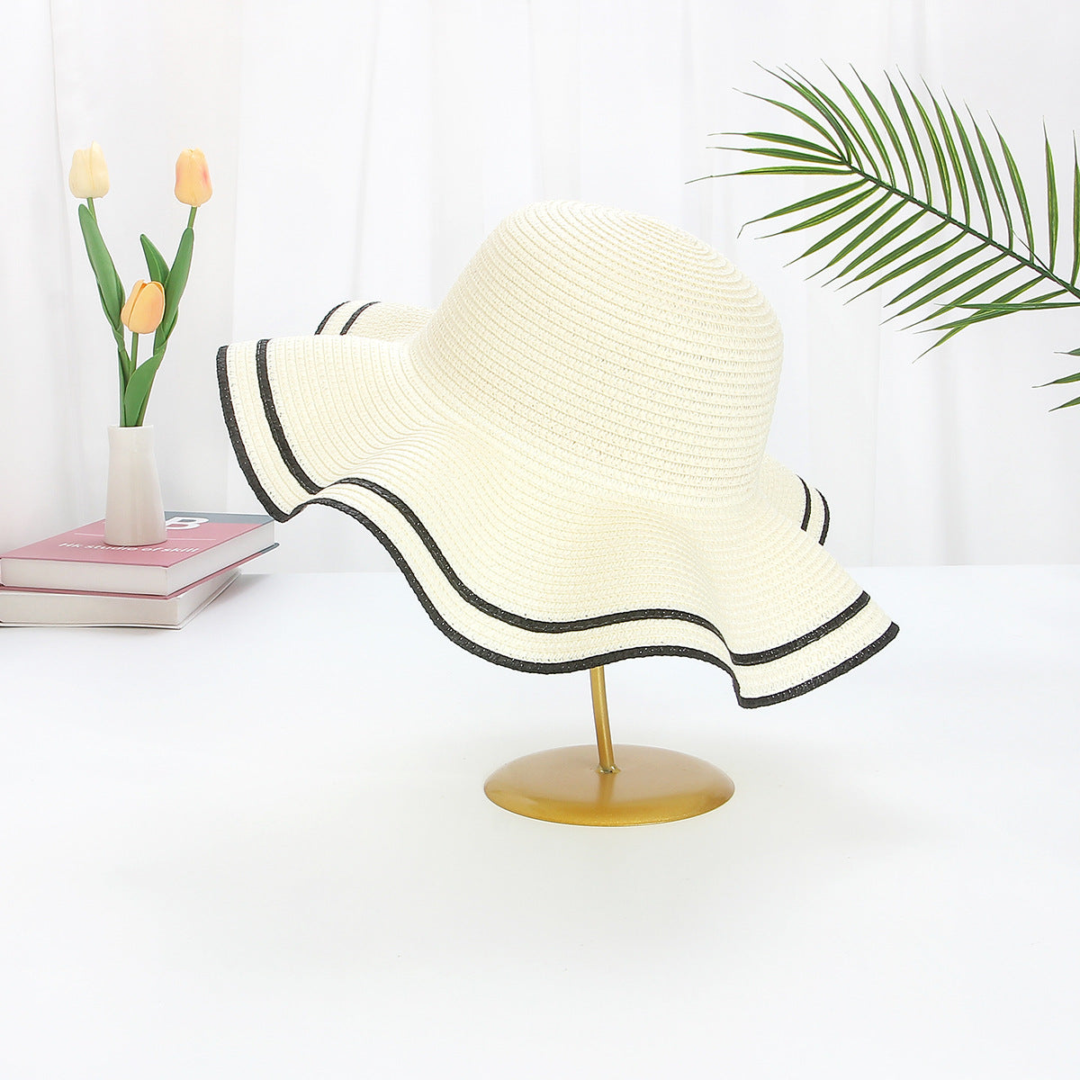 Wave-Edge Straw Hat Large Brim Summer Sun Protection