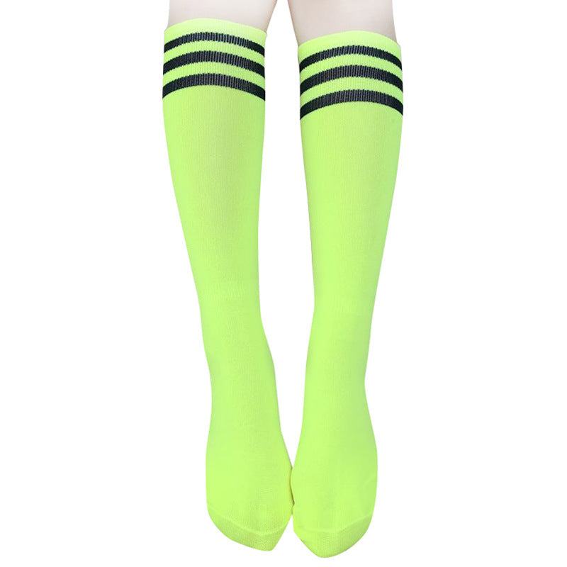 Papel para caja de zapatos, bolsa de nailon, rodilleras y espinilleras, calcetines de fútbol