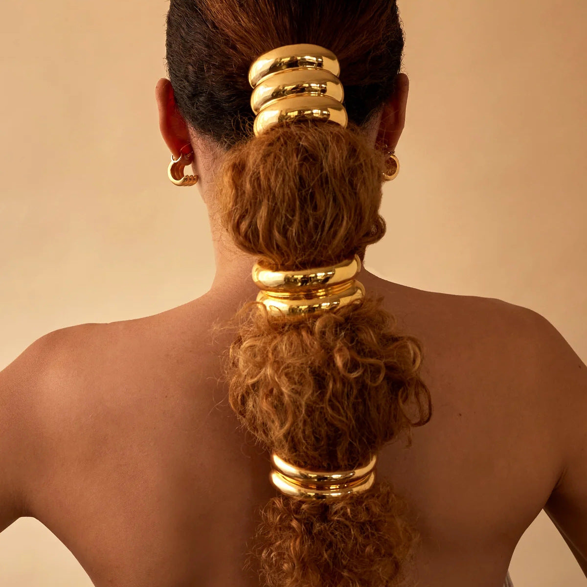 Cuerda de metal para el cabello