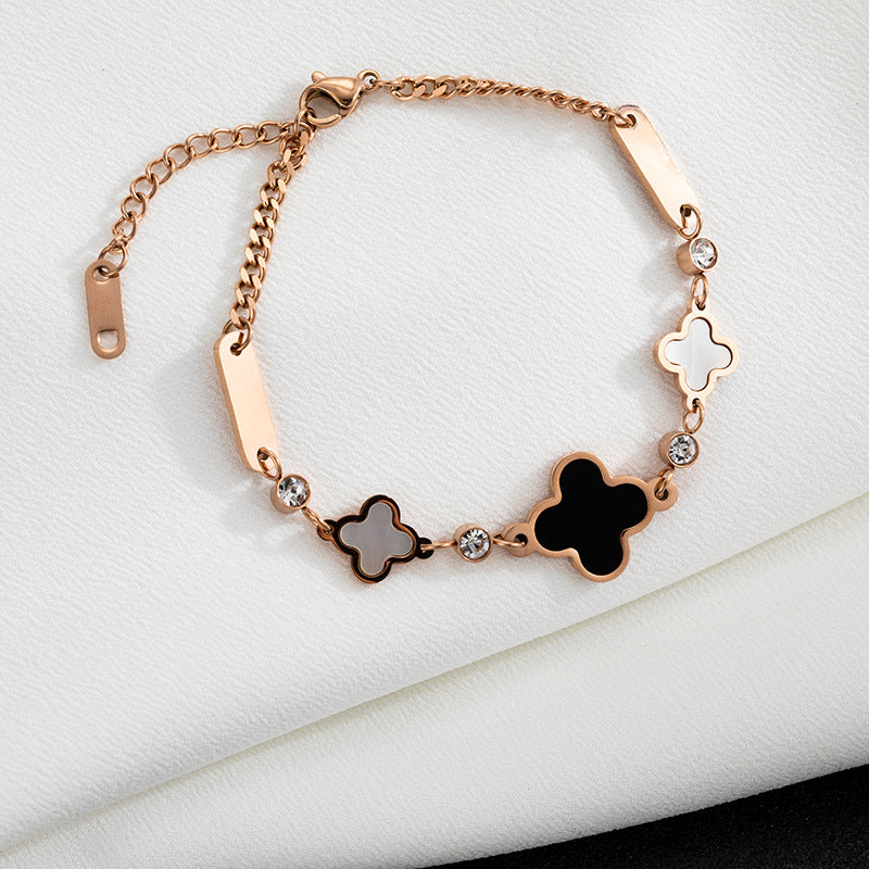 Pulseira Lucky Clover em Aço Titânio - Estilo Coreano