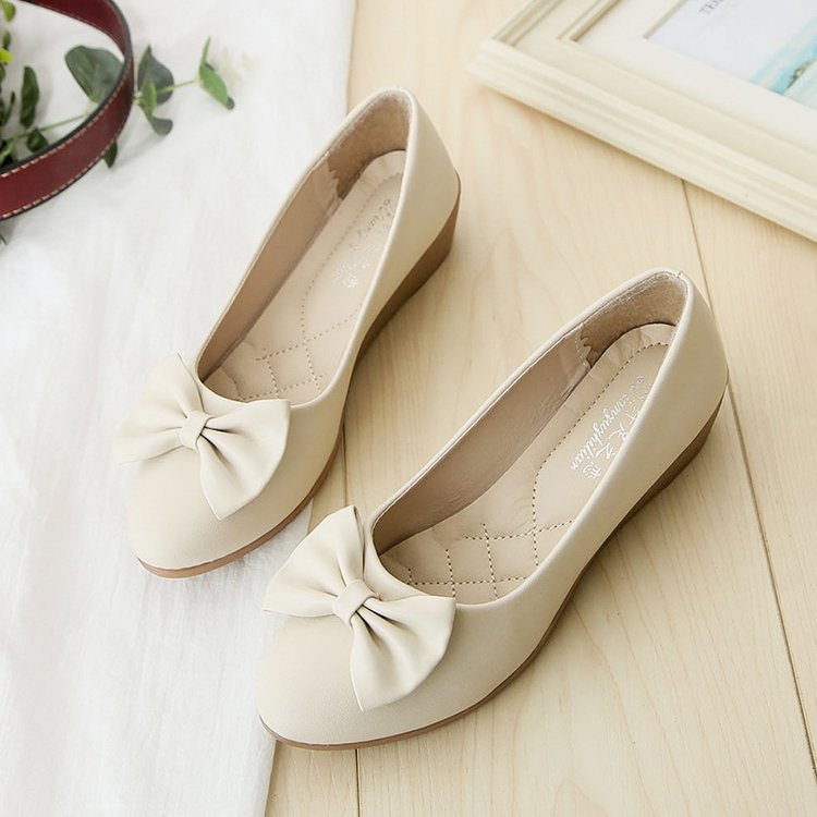 Versatile bow shoes