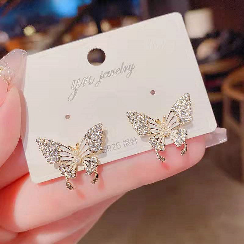 Pendientes de mariposa con circonitas en miniatura y aguja de plata S925
