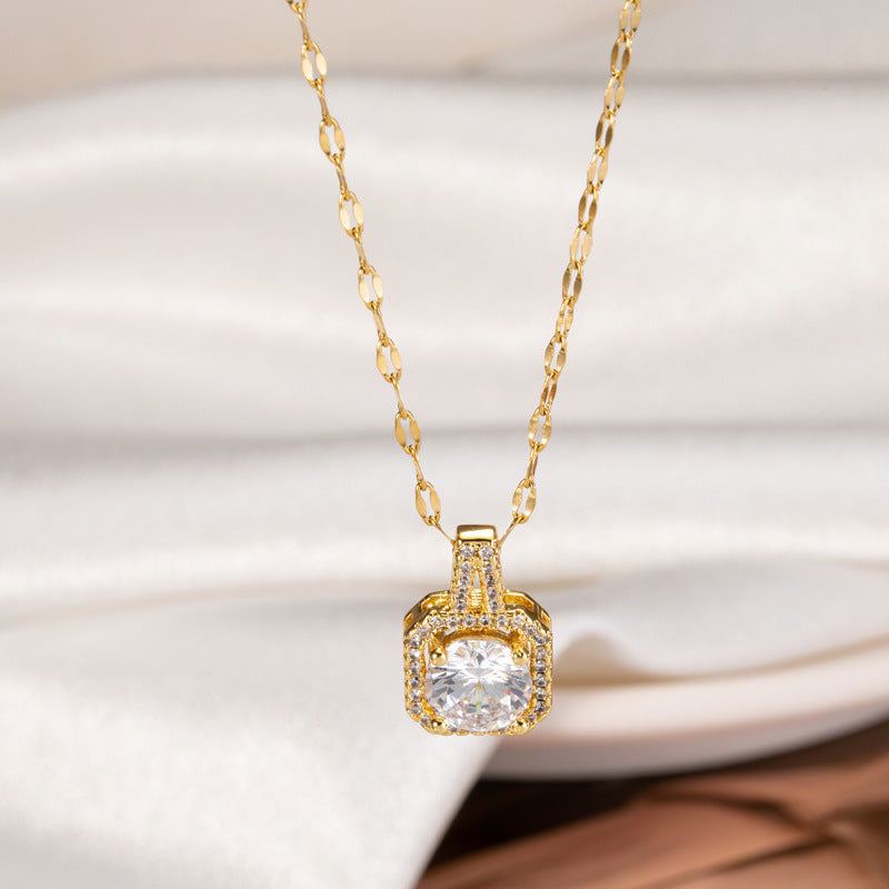 Square zircon necklace
