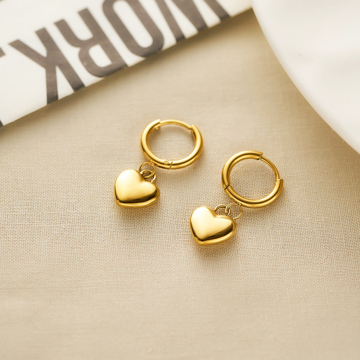 Women's Peach Heart Necklace & Earring Set — 18K Gold-Plated Box Chain