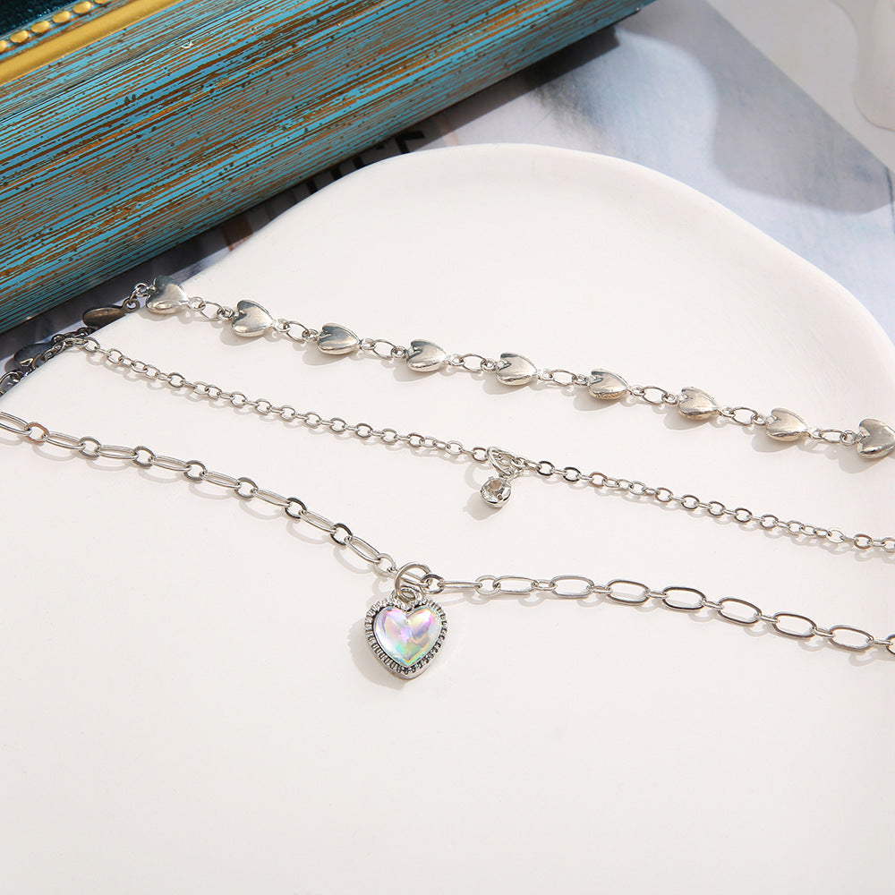 Collar de clavícula con colgante de corazón de melocotón sencillo