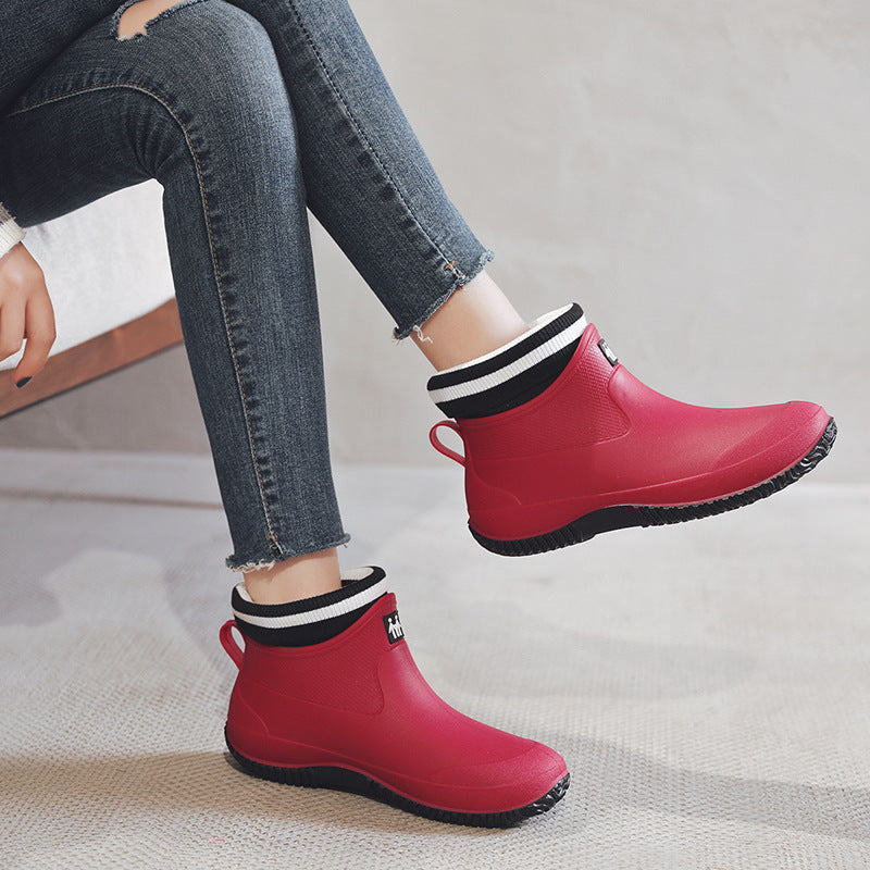 Versatile couple rain boots non-slip