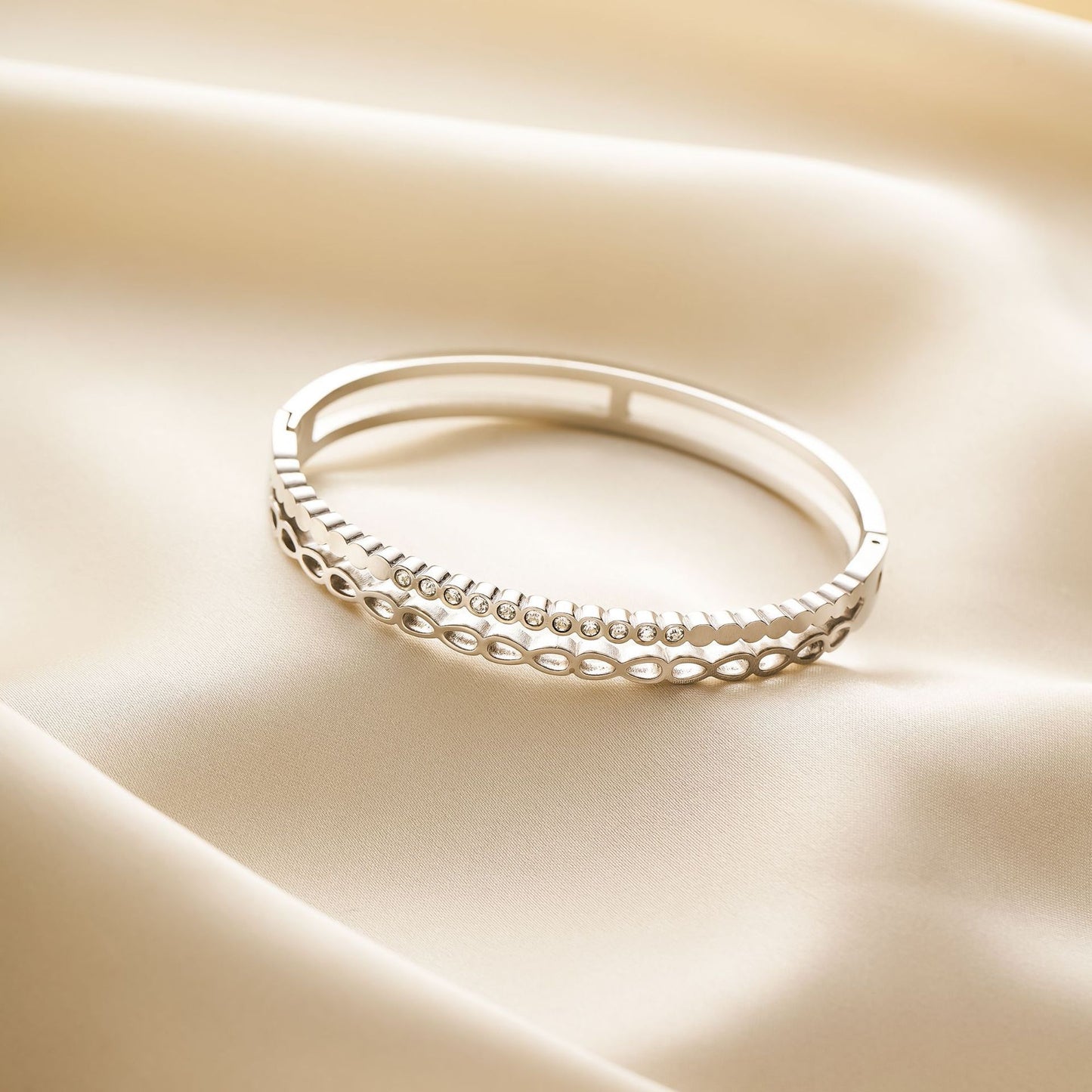 18K Gold Titanium Steel Wave Bracelet