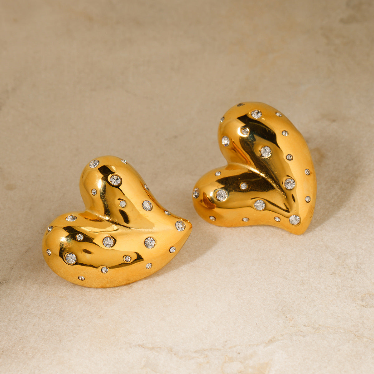 Pendientes de corazón de diamantes blancos