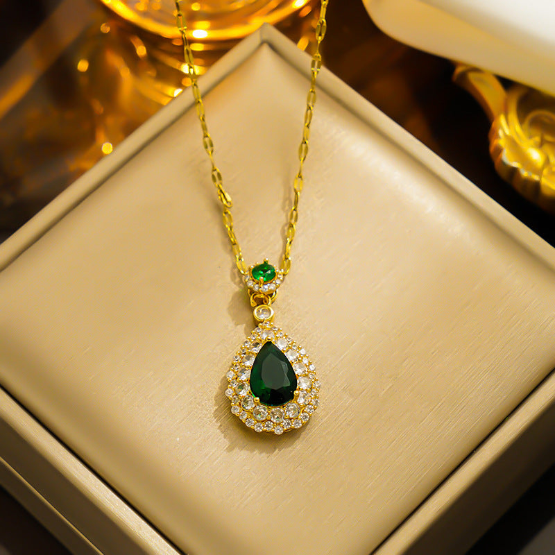 Elegante collar con gota de circonita verde, acero de titanio antidecoloración
