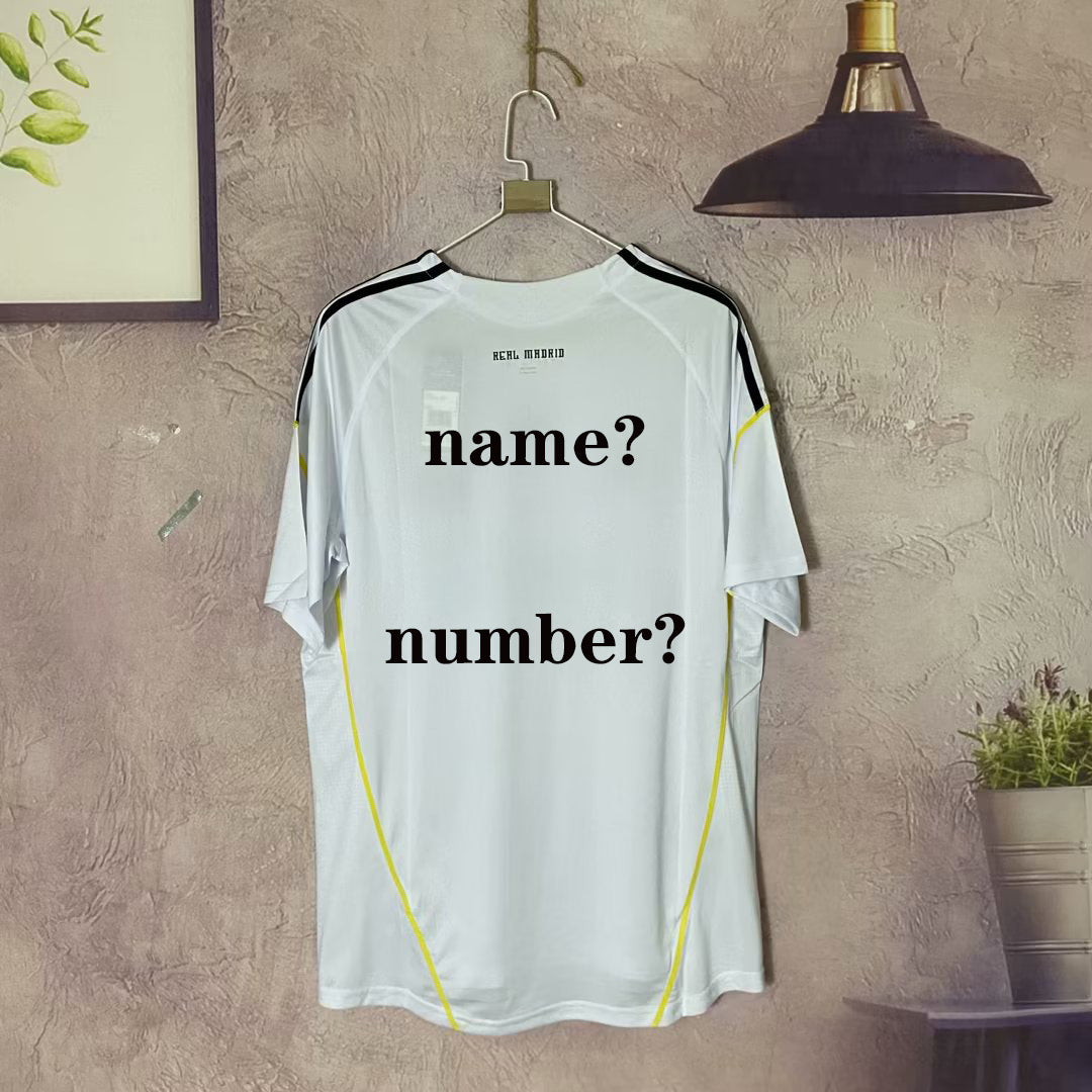 Camiseta retro de manga corta de local de Kaká Alonso Ronaldo Guti del Real Madrid 09-10