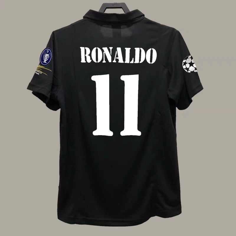 Camiseta retro del Real Madrid 02-03