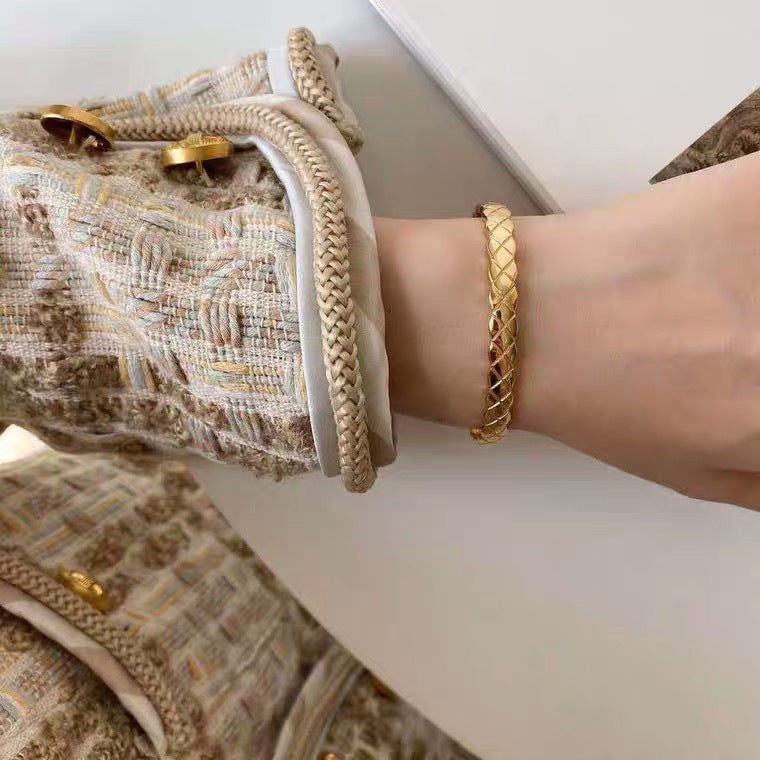 Open rhombus bracelet