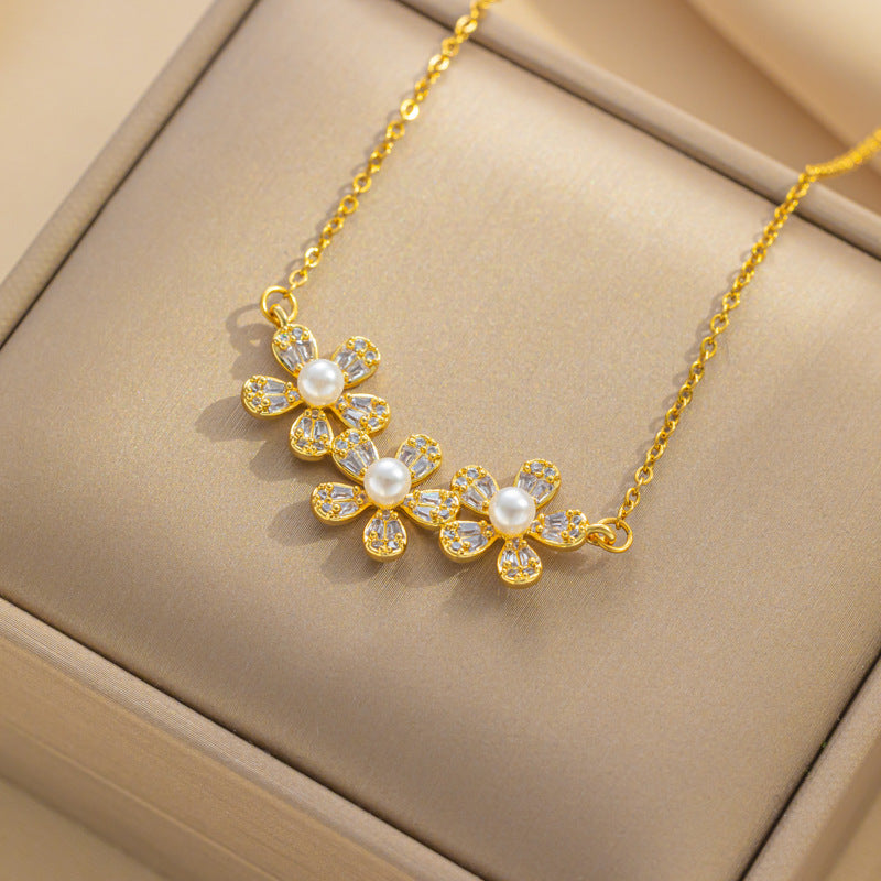 Colar de aço inoxidável com pingente de flor de zircão estilo doce