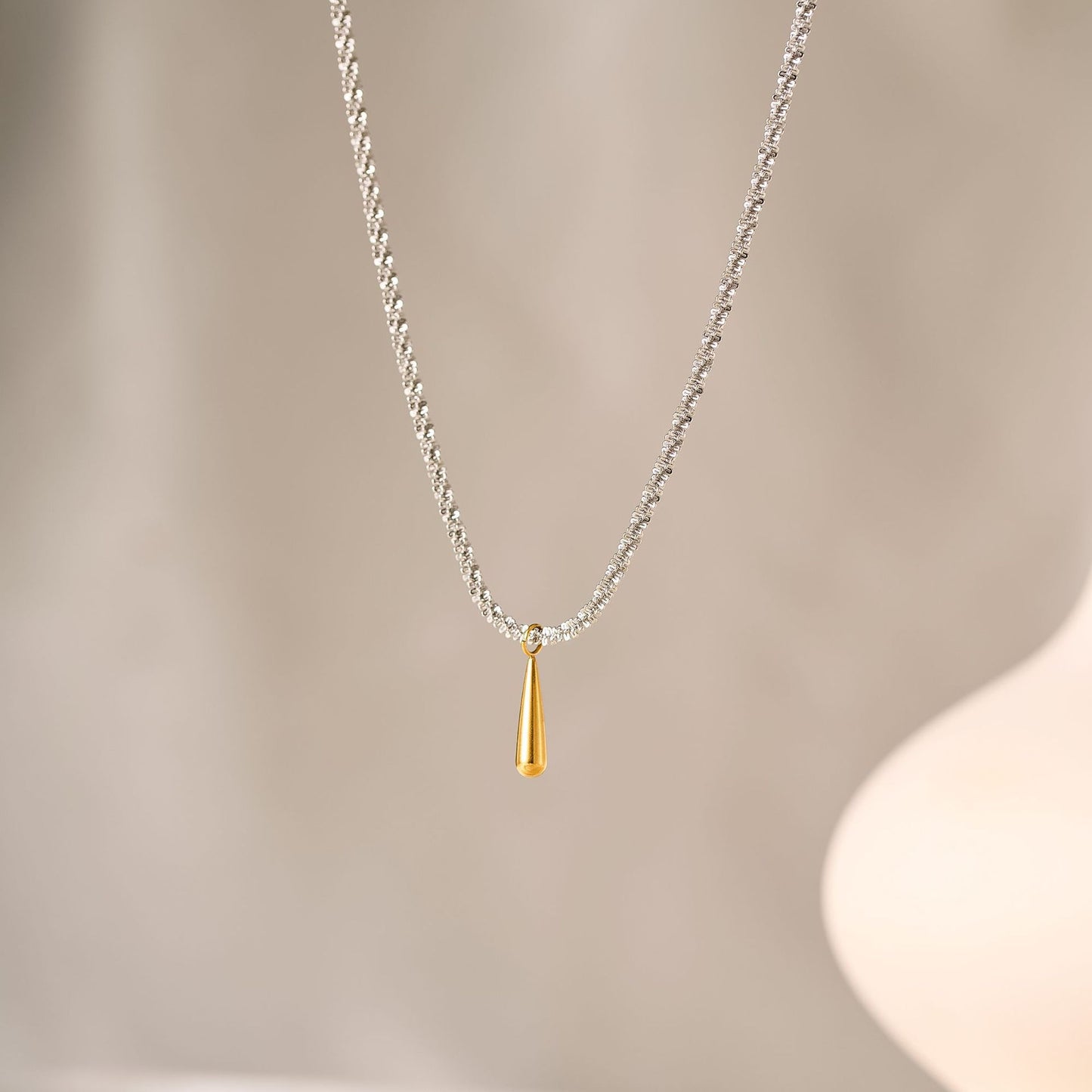18K Gold Geometric Water Drop Necklace