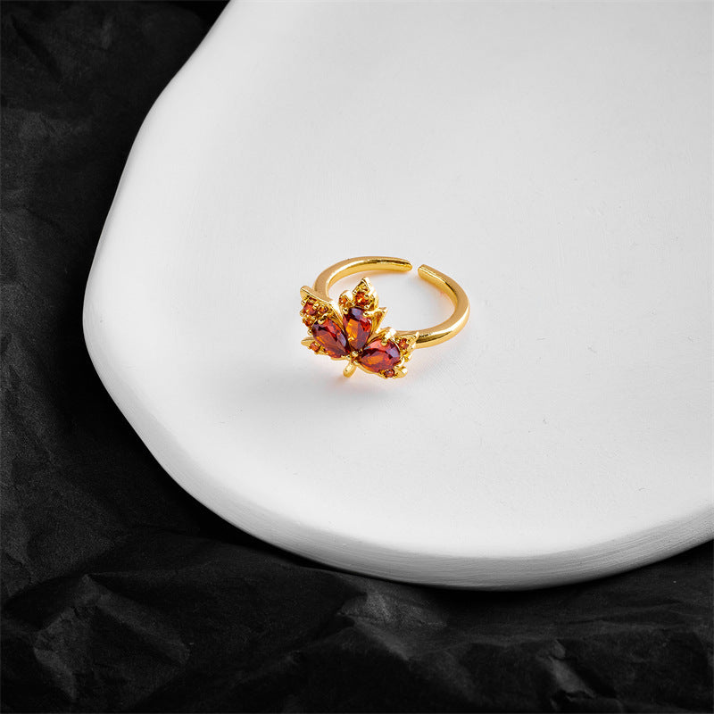 Ring Female Maple Leaf