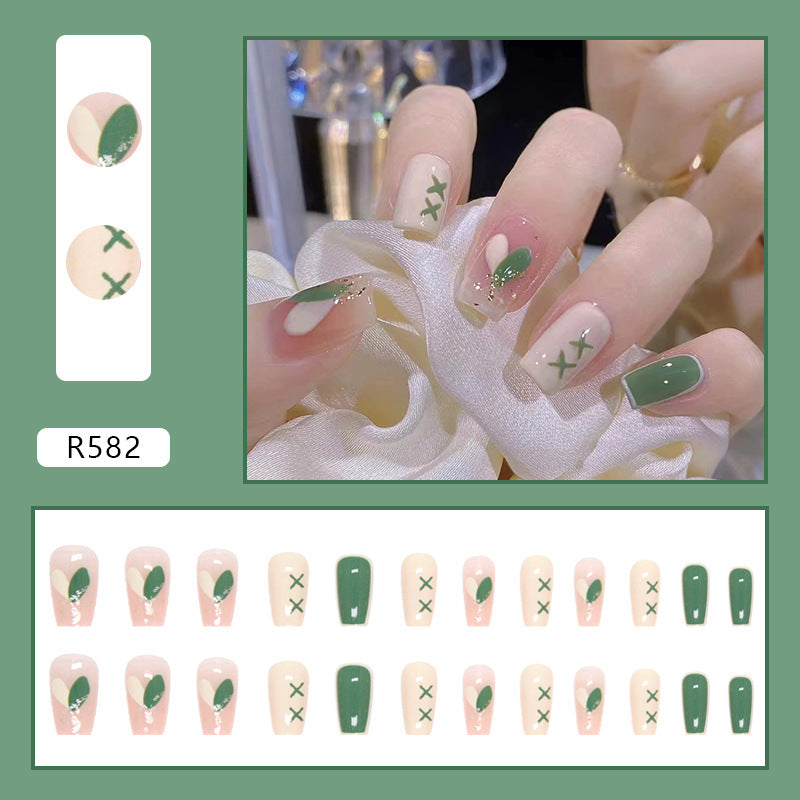 Uñas de color azul hielo puro