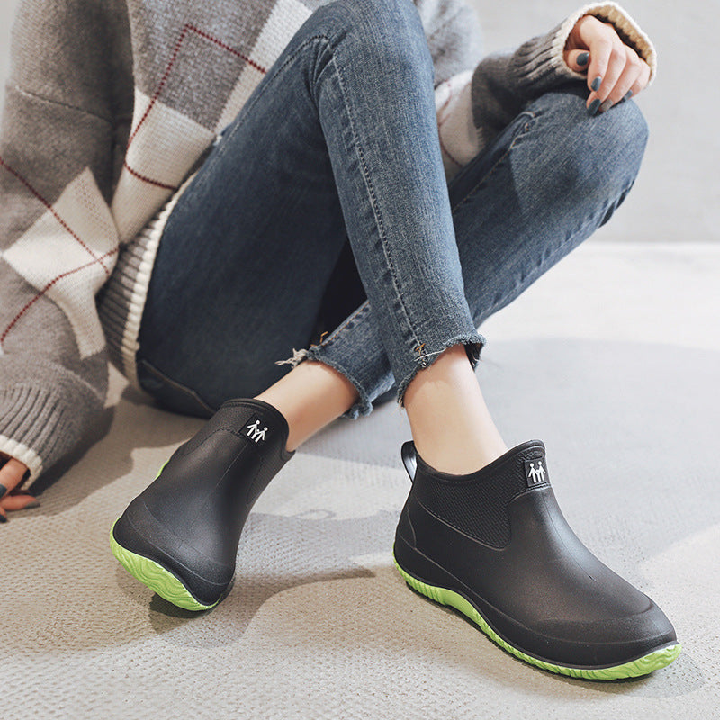 Versatile couple rain boots non-slip