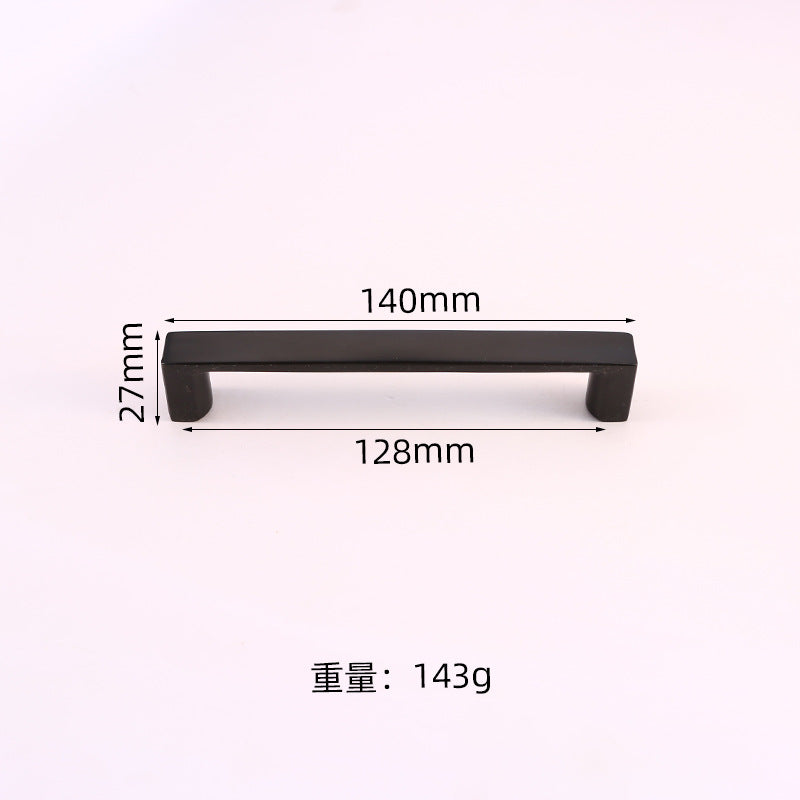 Simple wardrobe handle