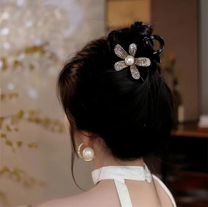 Bead rhinestone flower grab clip