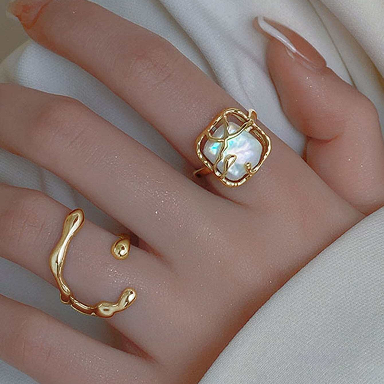 Irregular Pearl Ring Set