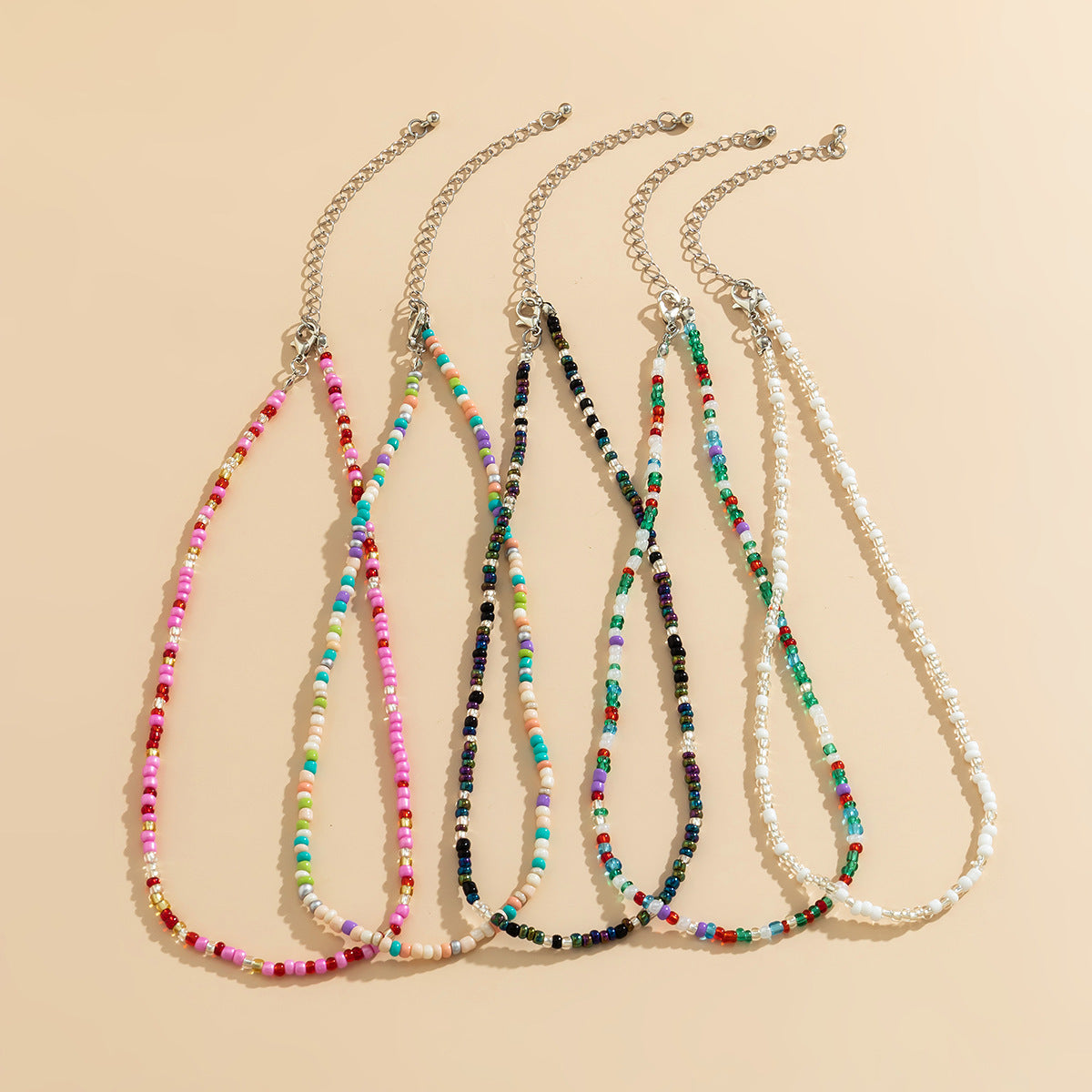 Short collarbone chain simple holiday wind rice bead necklace
