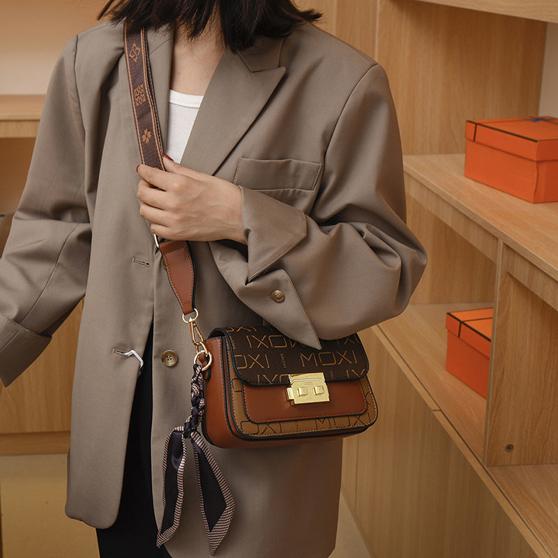 Retro small square bag messenger bag