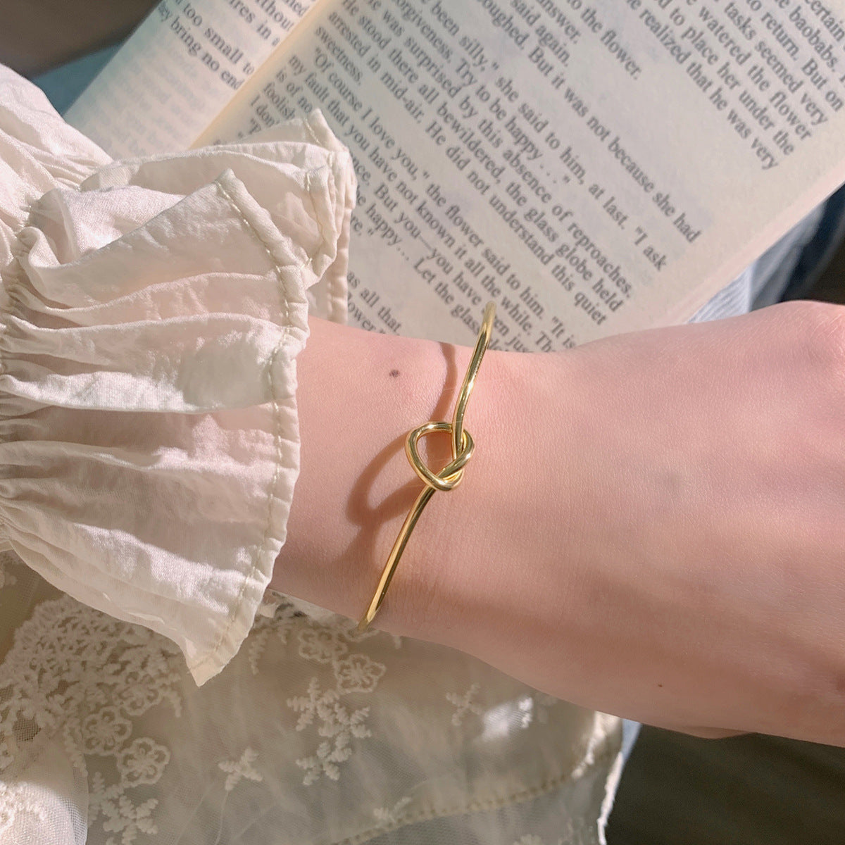 Titanium steel French retro bracelet geometry