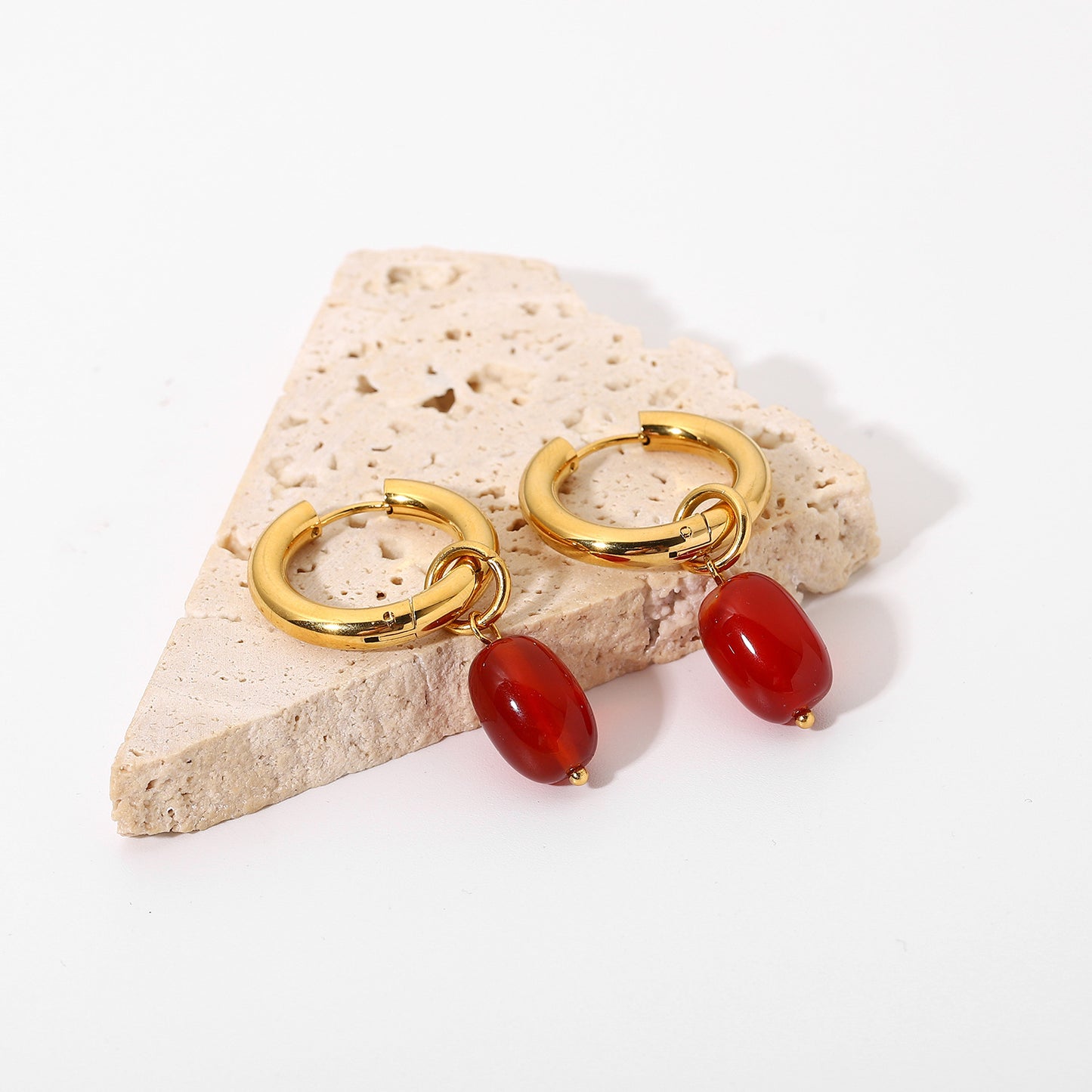 Pendientes colgantes de piedra roja