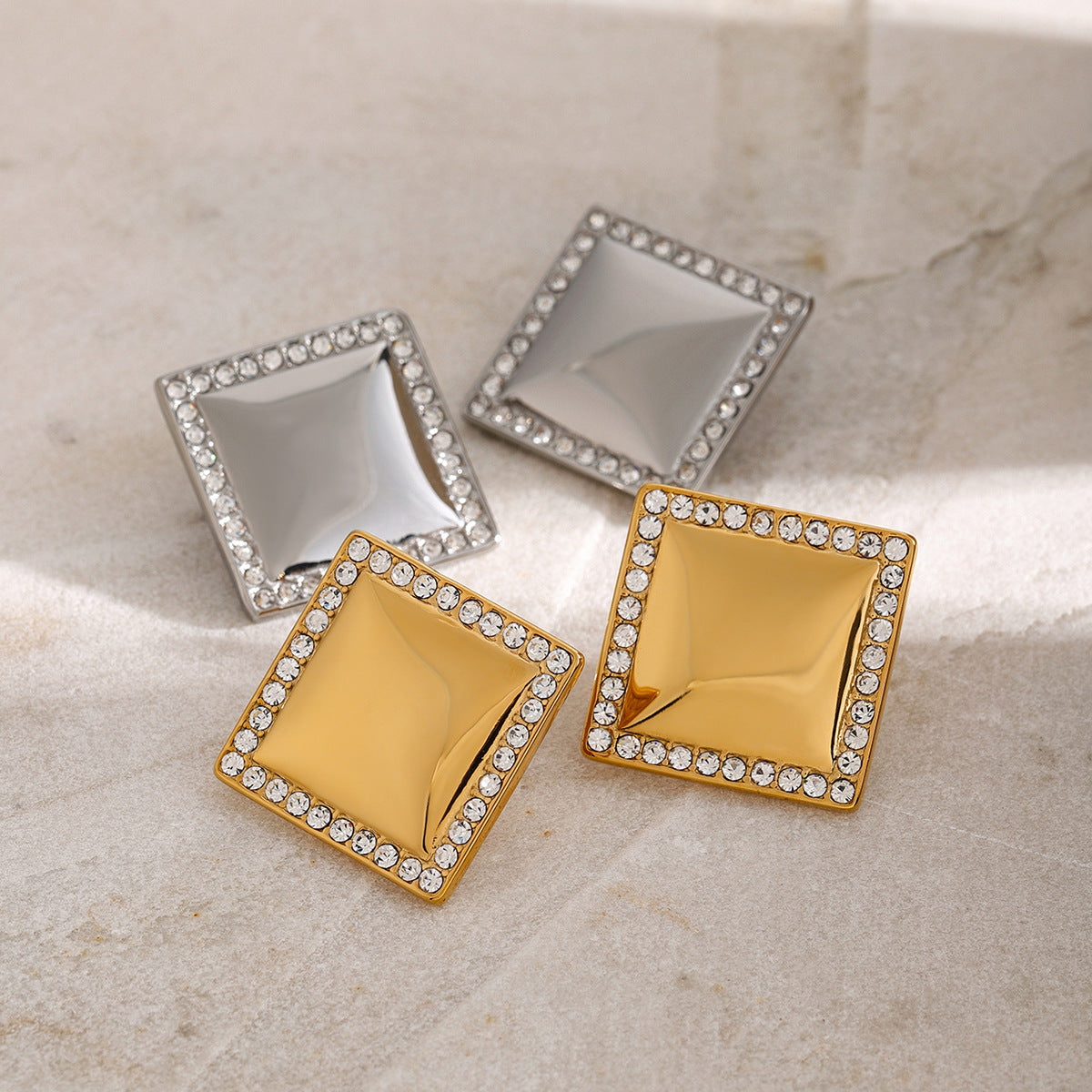 Pendientes de diamantes cuadrados
