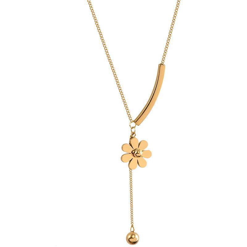 Women's Titanium Steel Daisy Collarbone Necklace — Anti-Fade Light Luxury