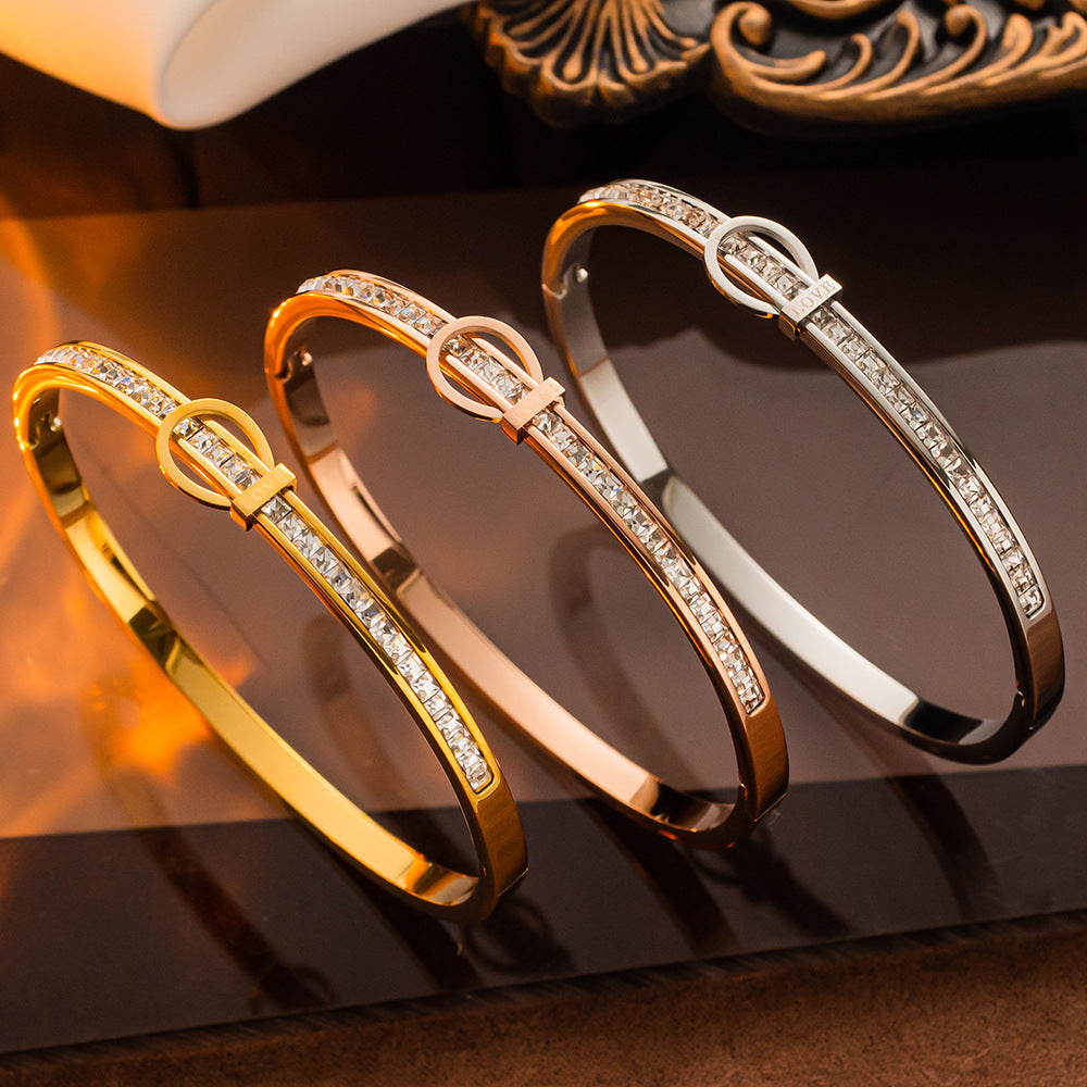 Pulseira de aço de titânio, fecho de diamante de amor, fabricante atacadista