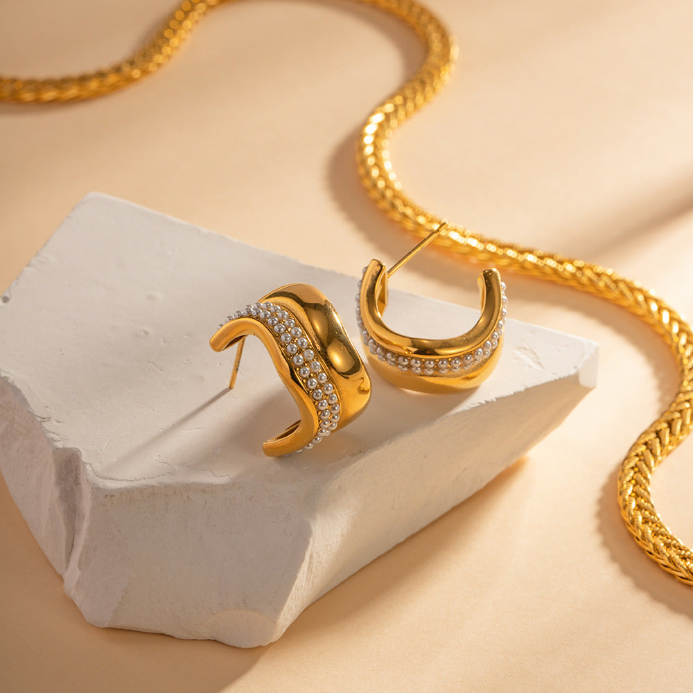 18K pearl inlaid C-shaped versatile earrings