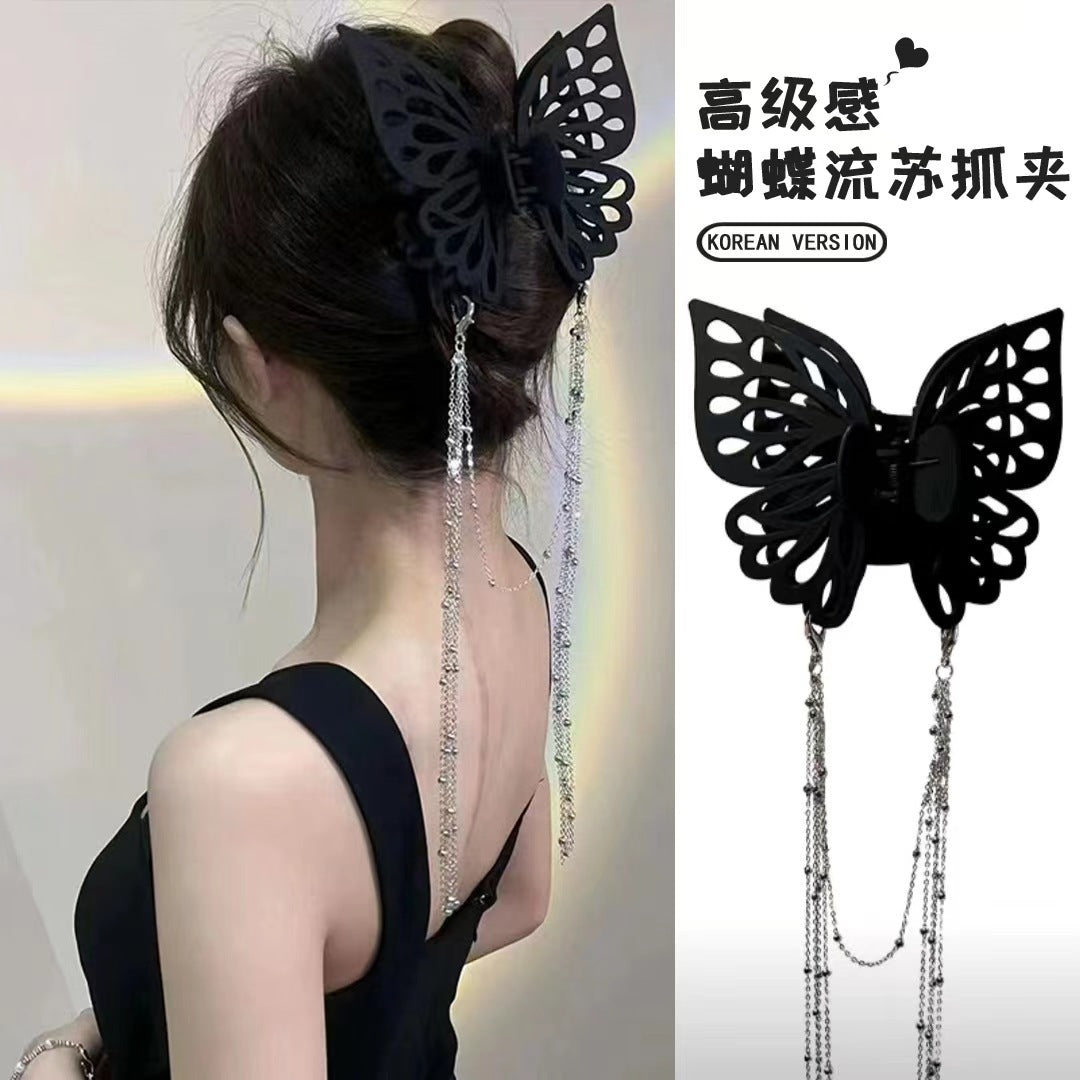 Hollow butterfly tassel grab clip