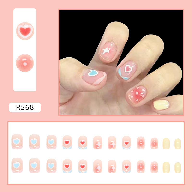 Uñas de color azul hielo puro