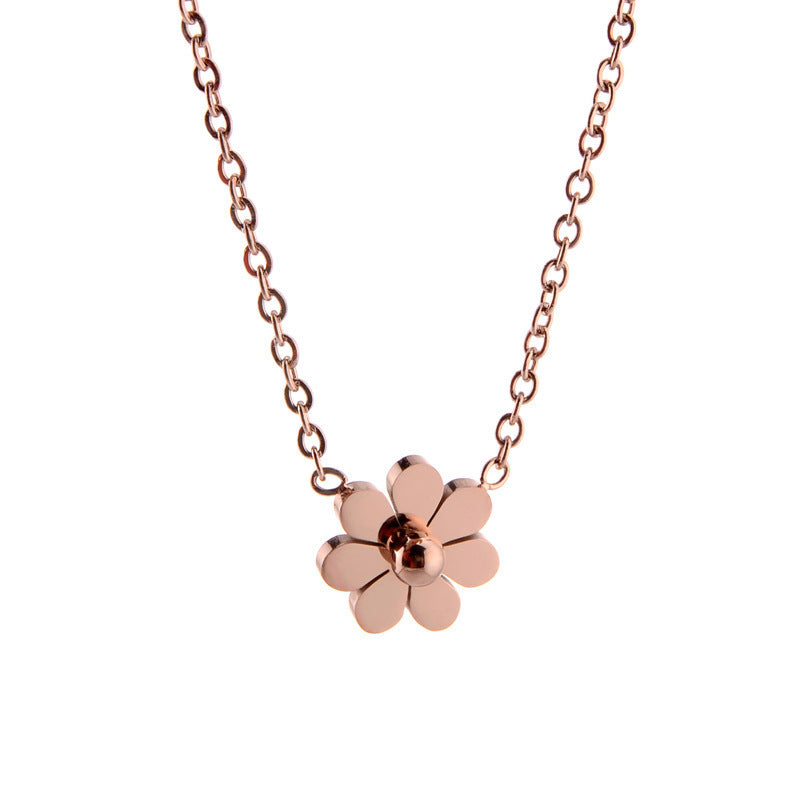Small daisy titanium steel necklace
