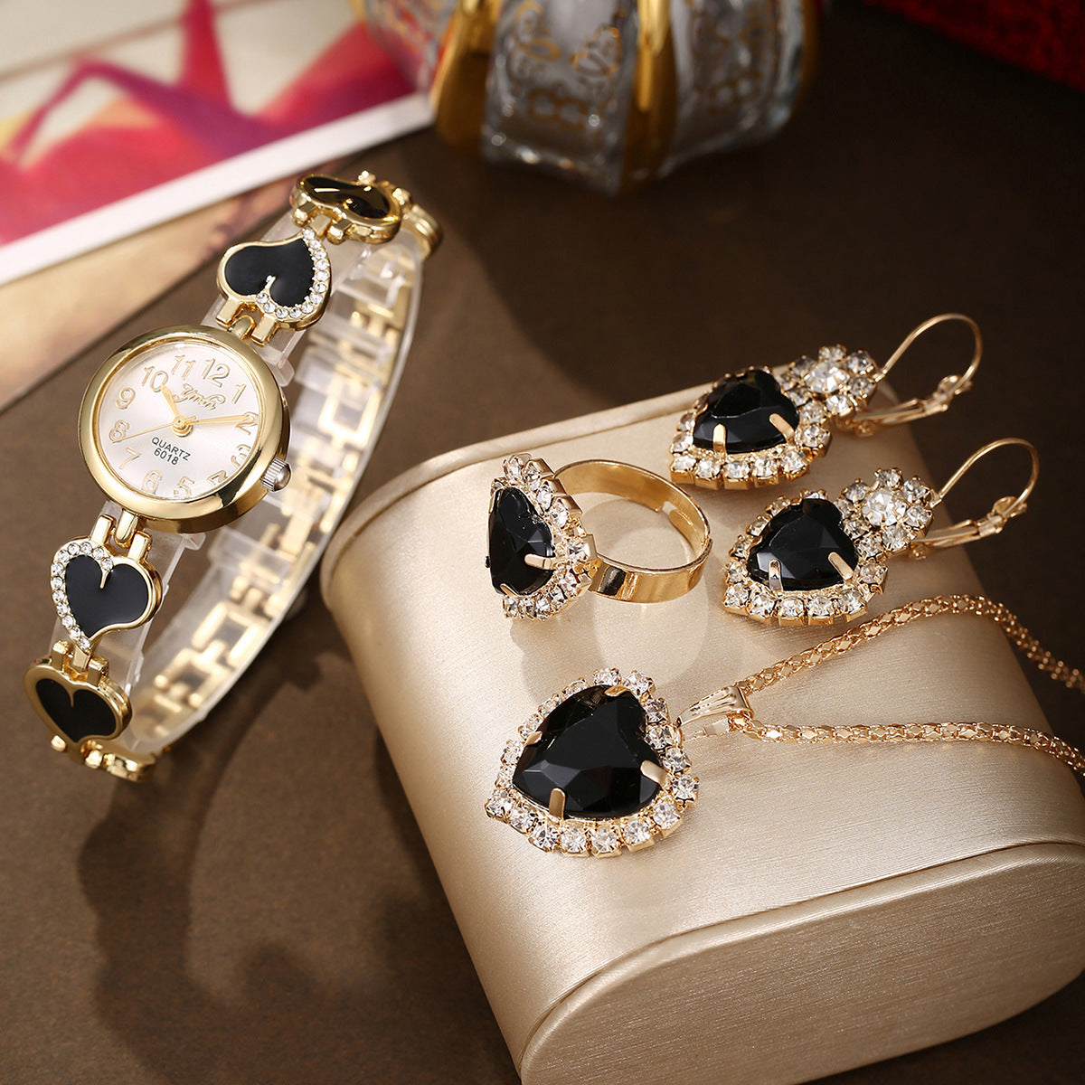 Diamond-encrusted love quartz watch jewelry set