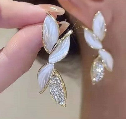 Pendientes de hoja versátiles